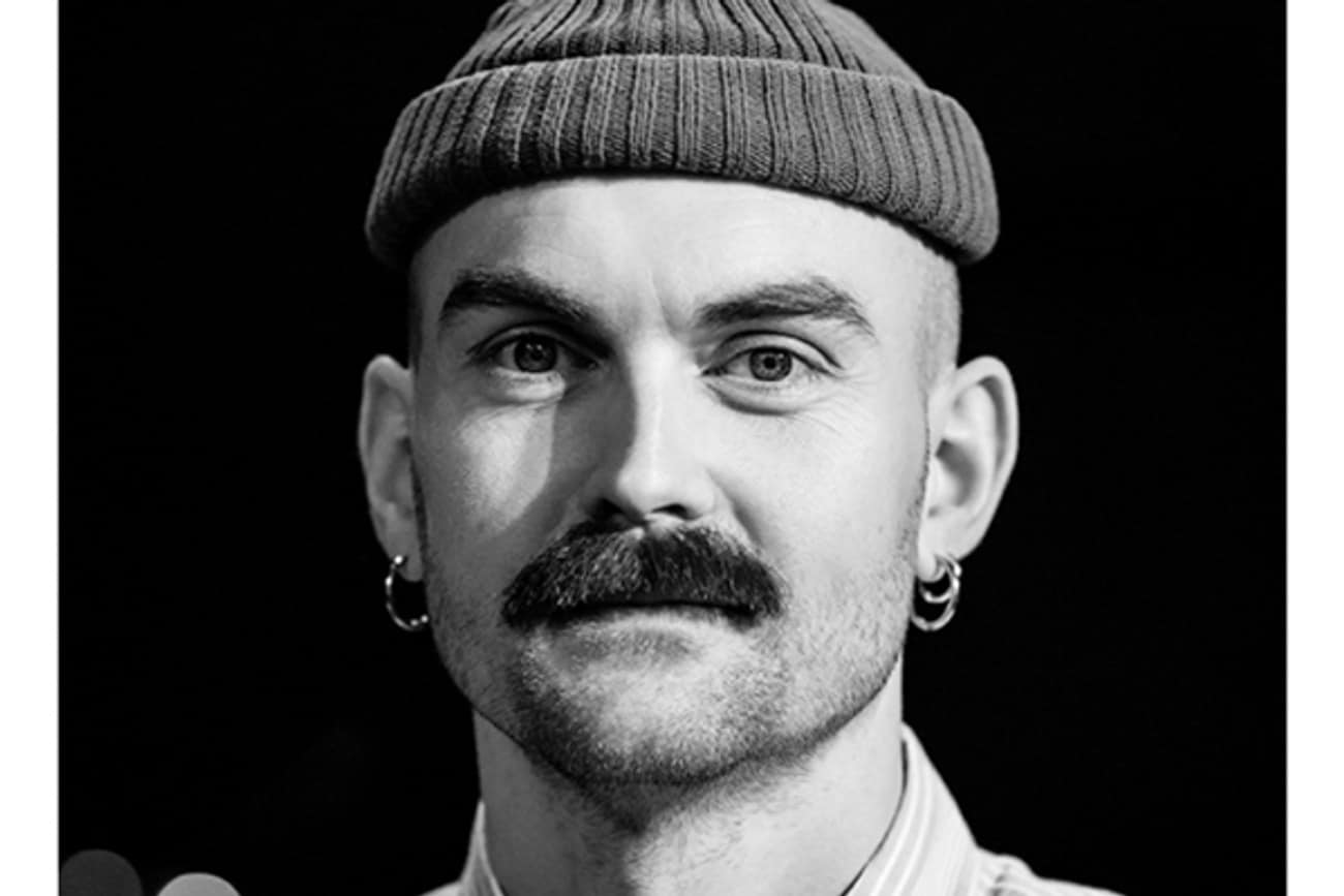 Scenografi & kostymdesign: David Ghert