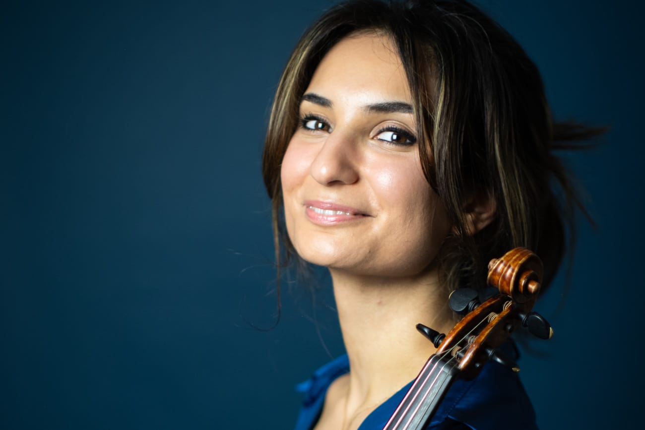 Ava Bahari